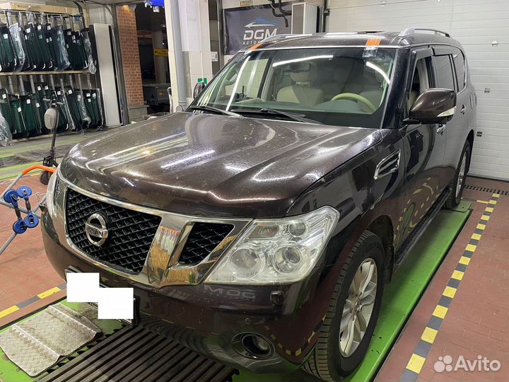 Лобовое стекло Nissan Patrol Y62