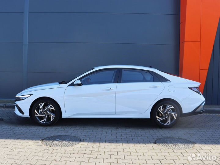 Hyundai Elantra 1.5 CVT, 2023, 94 км