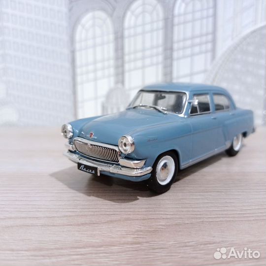 Модель автомобиля 1:43