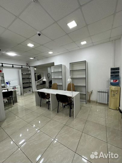 Аппаратный маникюр