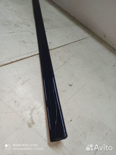 Молдинг двери передний левый BMW E39