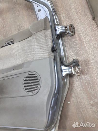 Дверь передняя левая Nissan Serena C23 CD20 1991