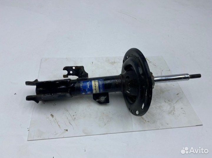 Стойка подвески передняя правая Toyota Camry V40