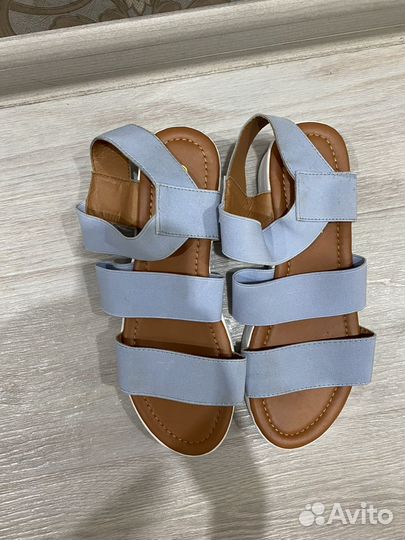 Сандалии для девочки