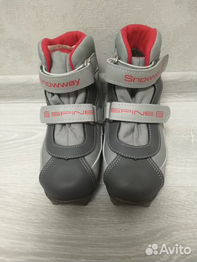 Лыжные ботинки детские 34 35