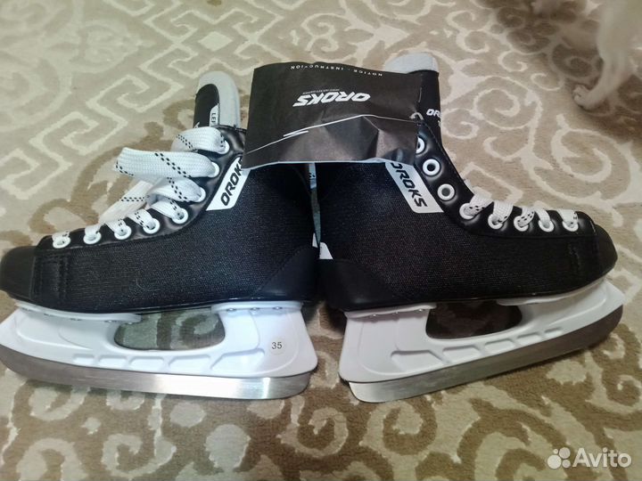 Коньки хоккейные 35 размер
