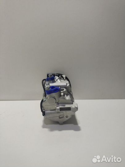 Компрессор кондиционера Audi Q7 4E0260805AR
