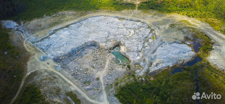 Гранитный карьер в Карелии для производства щебня