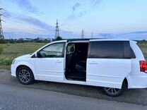 Dodge Grand Caravan 3.6 AT, 2017, 92 000 км, с пробегом, цена 2 400 000 руб.