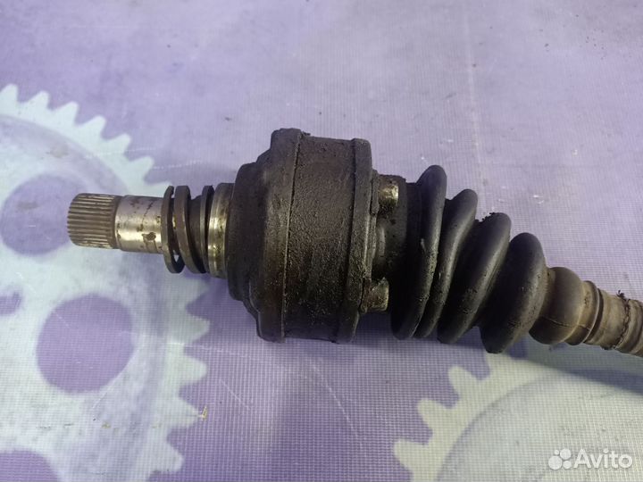 Привод левый Skoda Octavia A4. TDI 1,9