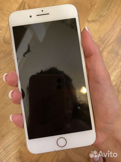 Телефон iPhone 8 plus