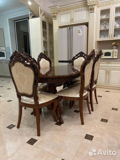 Комплект стол и стулья. Оплата при получении