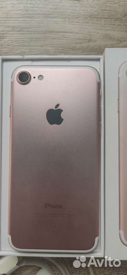 Телефон iPhone 7