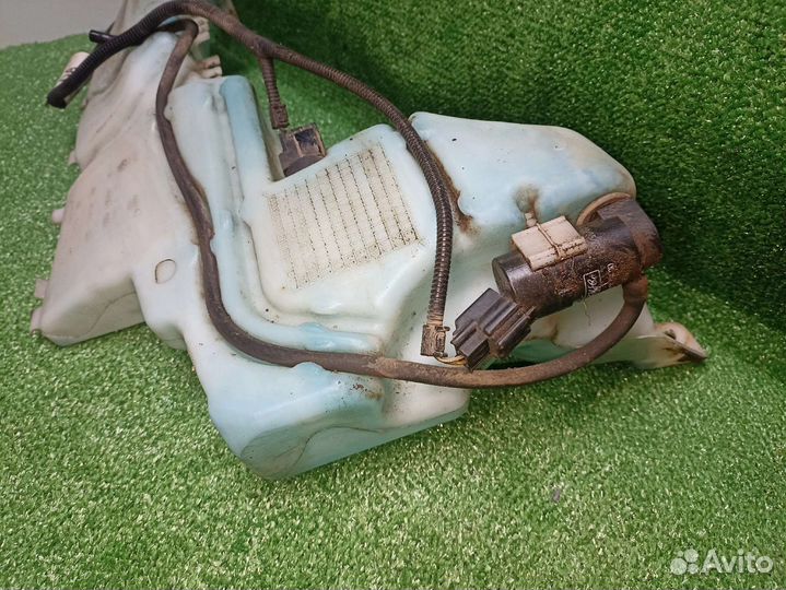 Бачок омывателя Ford Focus 2