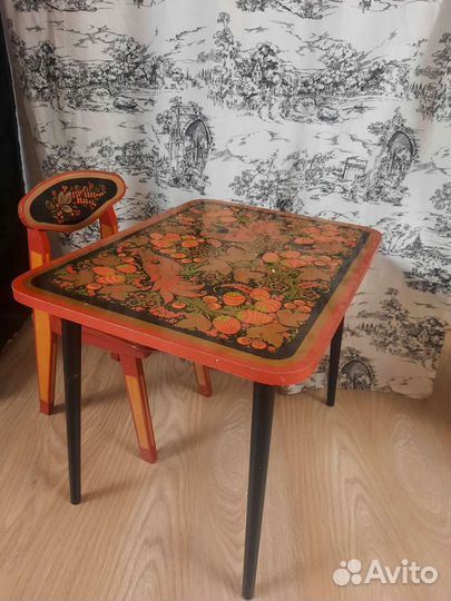 Детский стол и стульчик хохлома