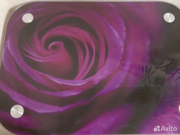 Журнальный столик на колесиках