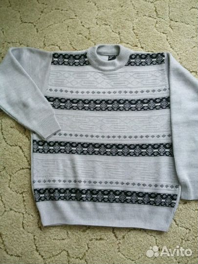Свитер мужской