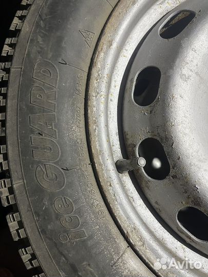 Yokohama Ice Guard F700Z 195/60 R15