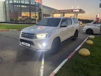 Toyota Hilux 2.8 AT, 2018, 190 000 км, с пробегом, цена 3 620 000 руб.