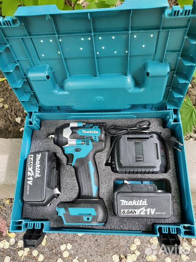 Аккумуляторный гайковёрт makita 450н.м