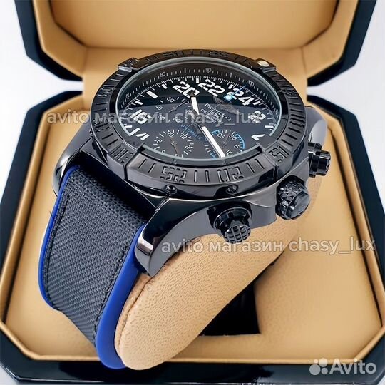 Часы Breitling Avenger