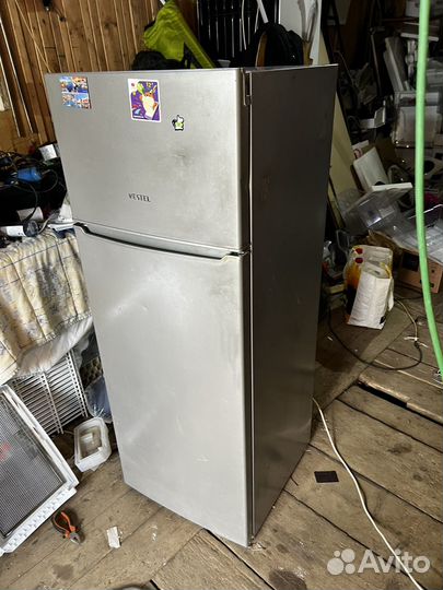 Холодильник Vestel