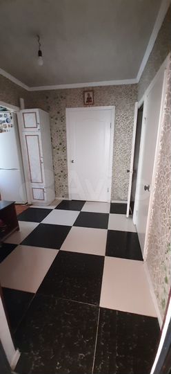 3-к. квартира, 72 м², 1/1 эт.