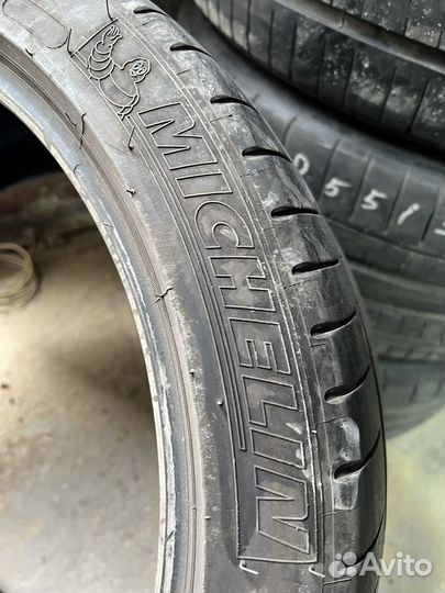 Michelin Pilot Super Sport 275/35 R19