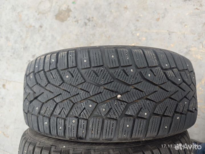 Gislaved NordFrost 100 215/55 R16