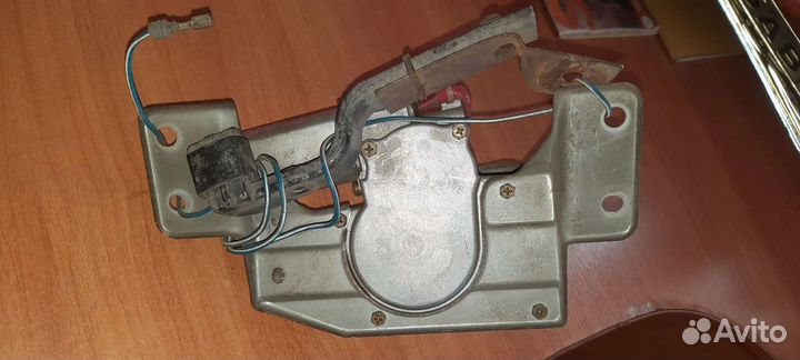 Моторчик зеркала Isuzu Forward