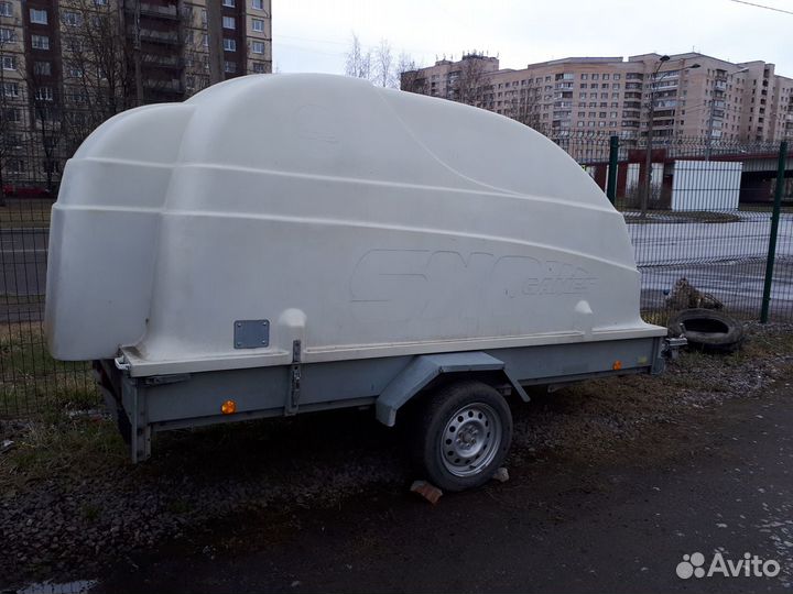 Прицеп лав 12 с пластиковой крышкой