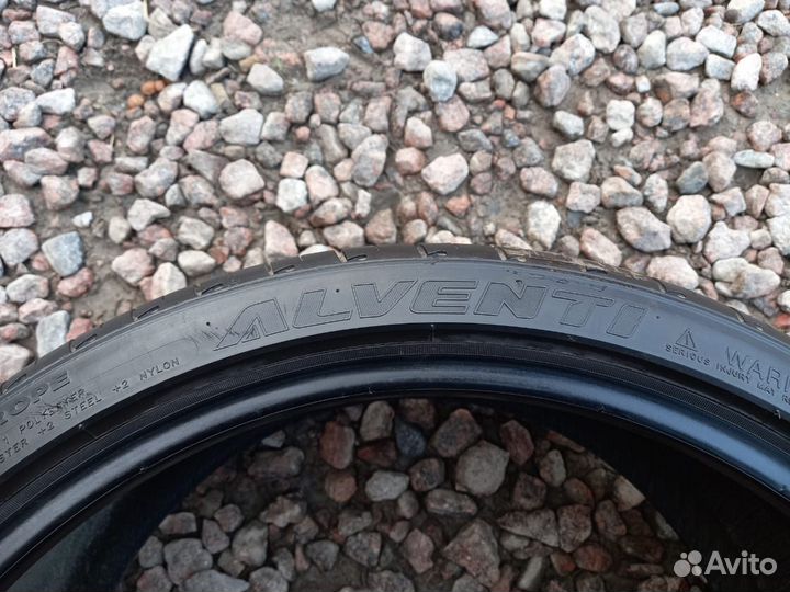 Pace Alventi 245/35 R20