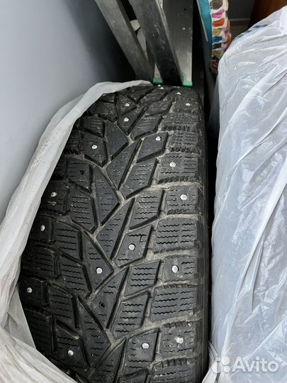 Dunlop Grandtrek Ice 02 215/60 R17 100