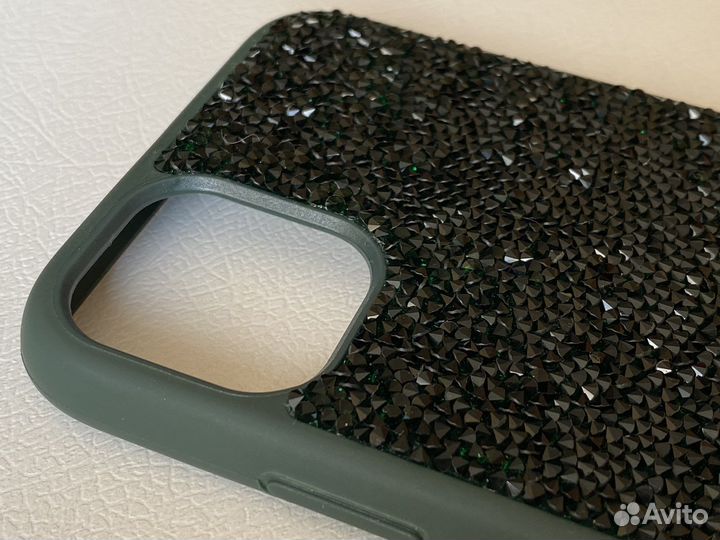Чехол на iPhone 11 Swarovski изумрудный