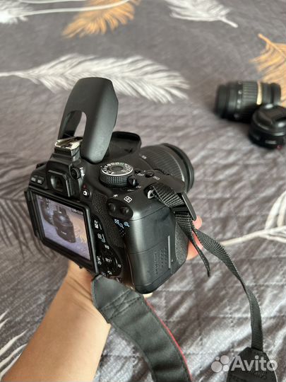 Зеркальный фотоаппарат