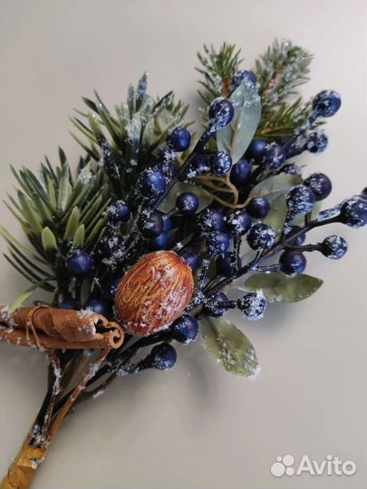 Новогодняя веточка с корицей. Украшение для дома