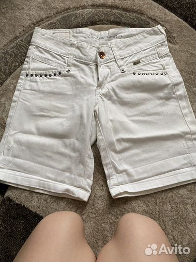 Джинсовые шорты