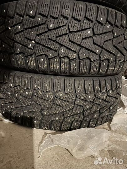 Pirelli Ice Zero 205/60 R16 98ZR