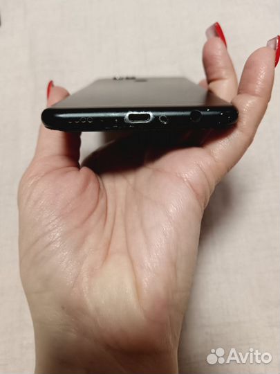 HONOR 7X, 4/64 ГБ