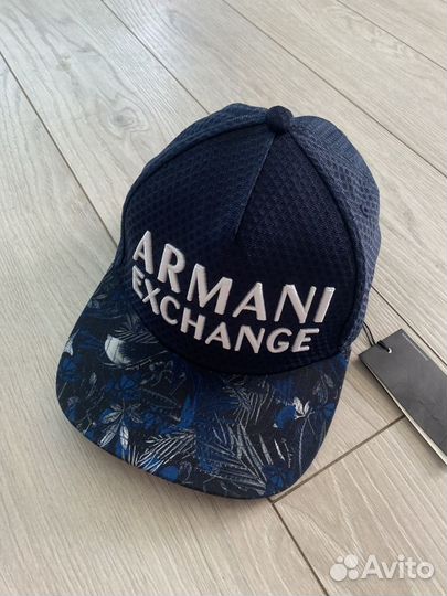 Новая кепка бейсболка Armani Exchange оригинал