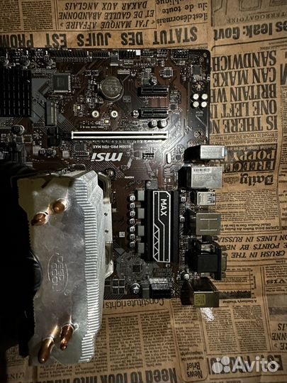 Материнская плата с процессором и памятью