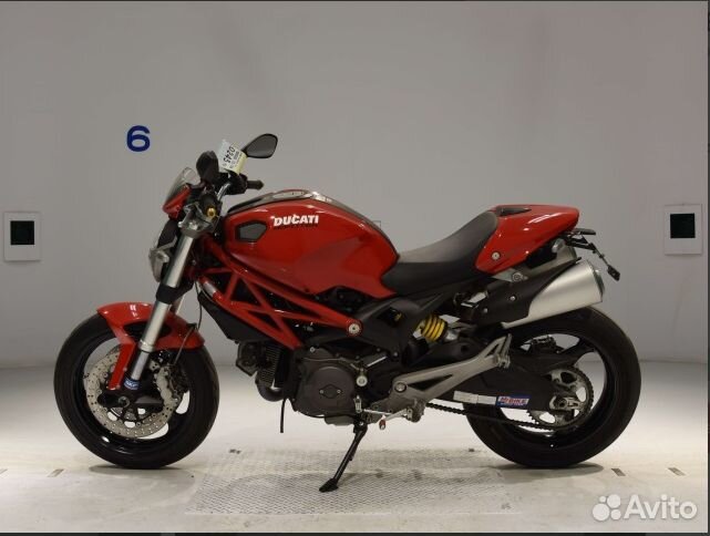 Ducati Monster 696, 2010