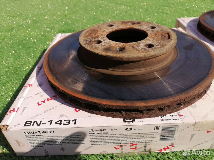 Диски тормозный передние KIA RIO III