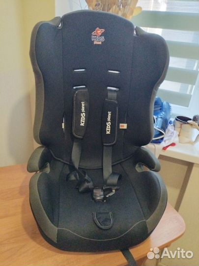 Детское автокресло 9 до 36 кг бу. Креслу 3месяца