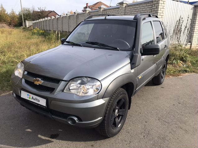 Шевроле нива брянская обл. Нива Шевроле Борнео. Шевроле Нива 2013 года. Niva Chevrolet цвет Сочи. Цвет Сочи 360 Нива Шевроле.