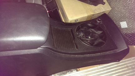 Подлокотник и туннель на МКПП Kyron SsangYong б. у