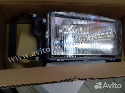 Фара правая Скания 4 с поворотником в комплекте