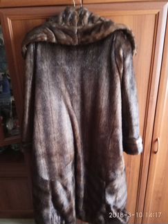 Шуба из искусственного меха