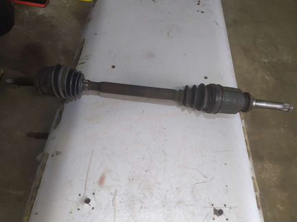 Правый привод Мицубиси Аутлендер 1