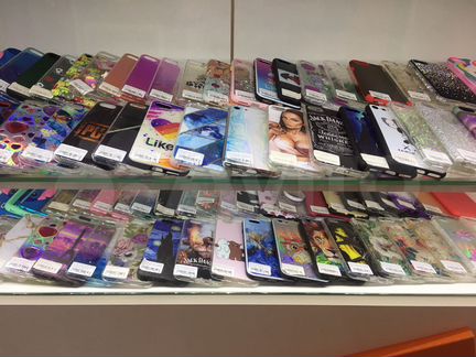 Чехлы на iPhone 7